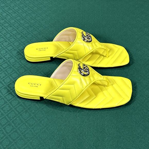 Gucci Marmont Matelassé Padded Thong Sandals Neon Yellow Size 41 NEW - Picture 3 of 5
